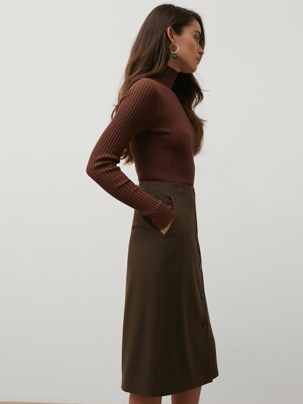 картинка юбка прямая на пуговицах от магазина truered.ru (ex-SOLO·U)