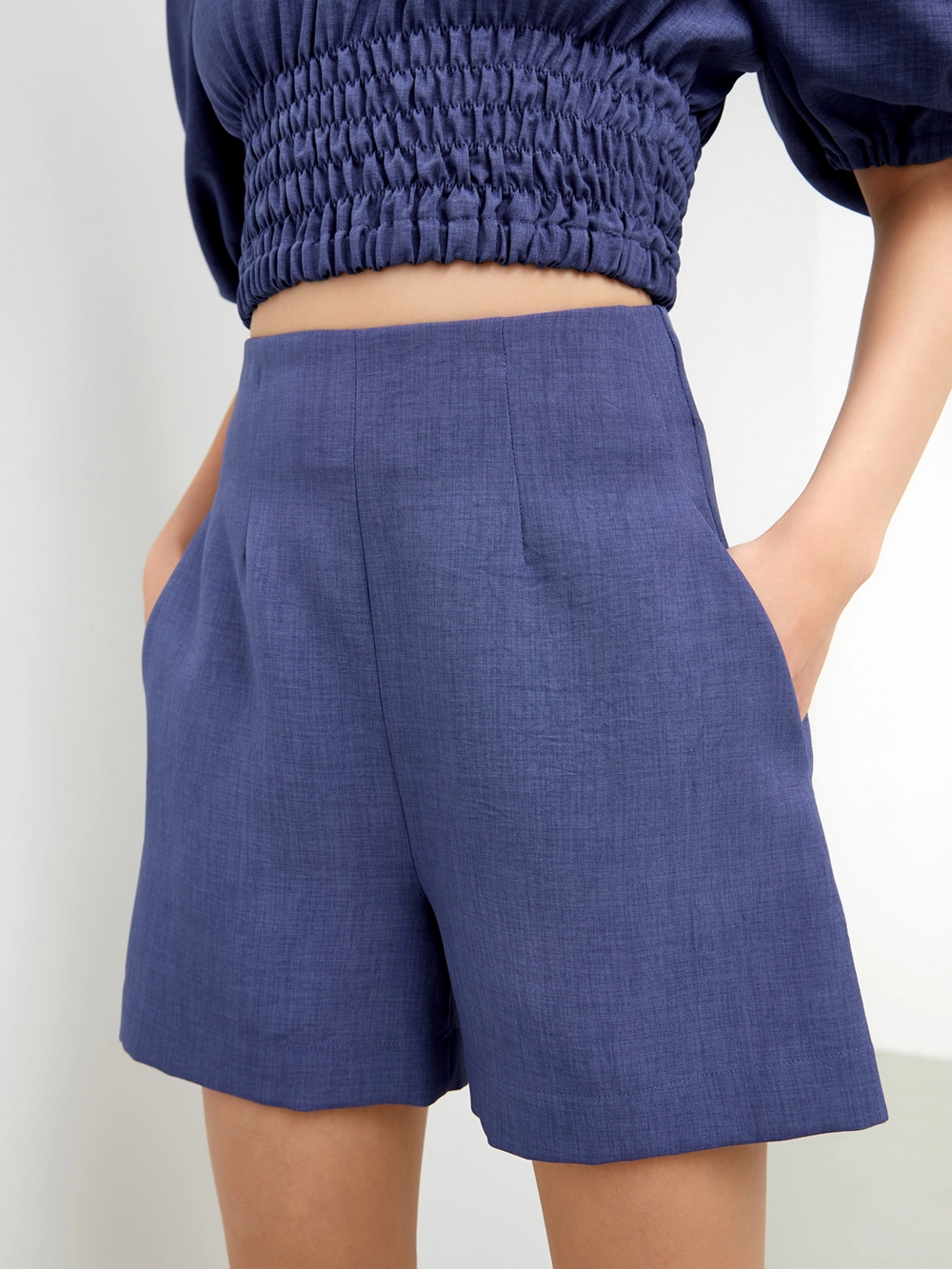 картинка шорты с молнией сзади от магазина truered.ru (ex-SOLO·U)