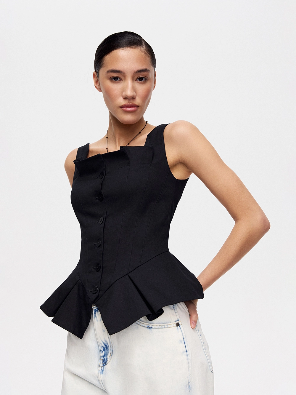 картинка корсетный топ с баской от магазина truered.ru (ex-SOLO·U)