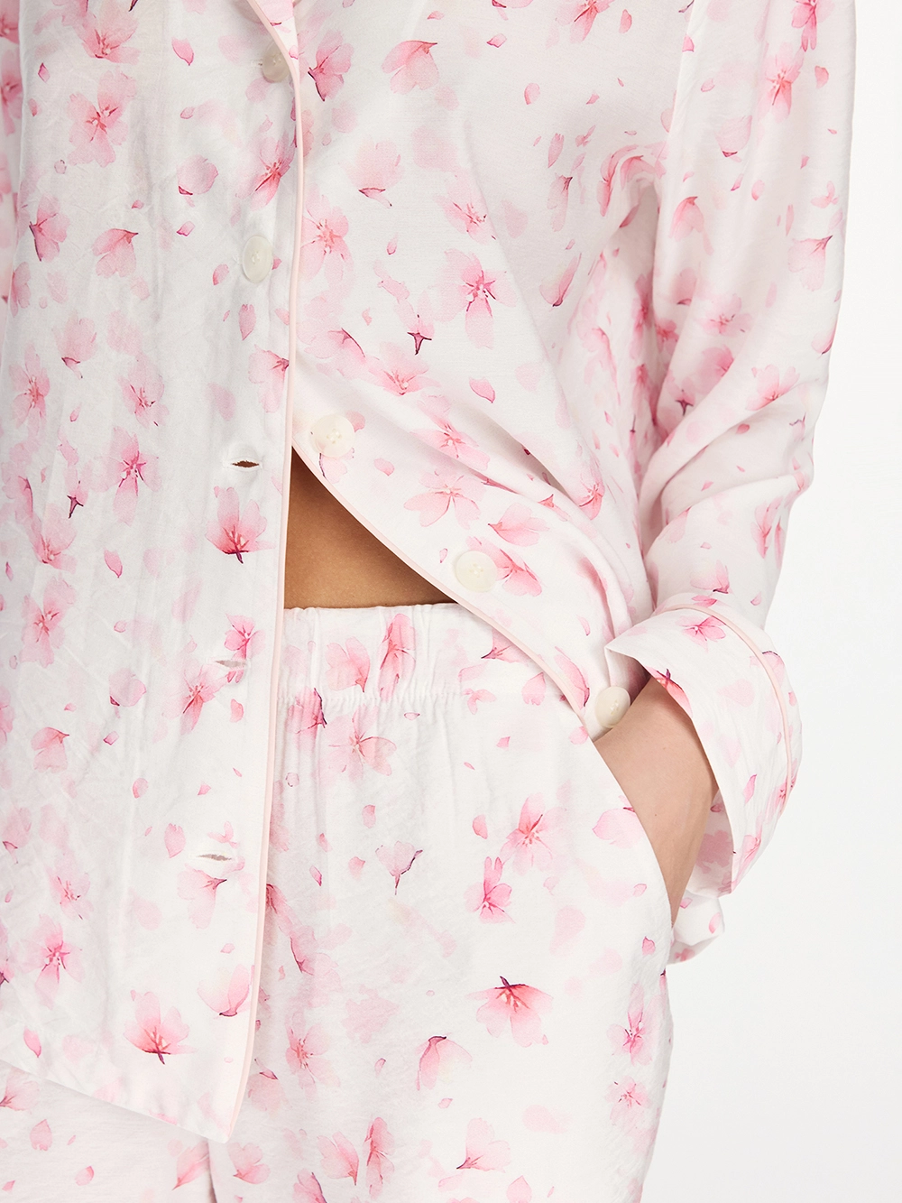 картинка рубашка из вискозного шёлка с кантом  от магазина truered.ru (ex-SOLO·U)