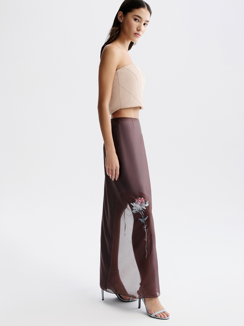 картинка юбка с накидкой из шифона с вышивкой от магазина truered.ru (ex-SOLO·U)