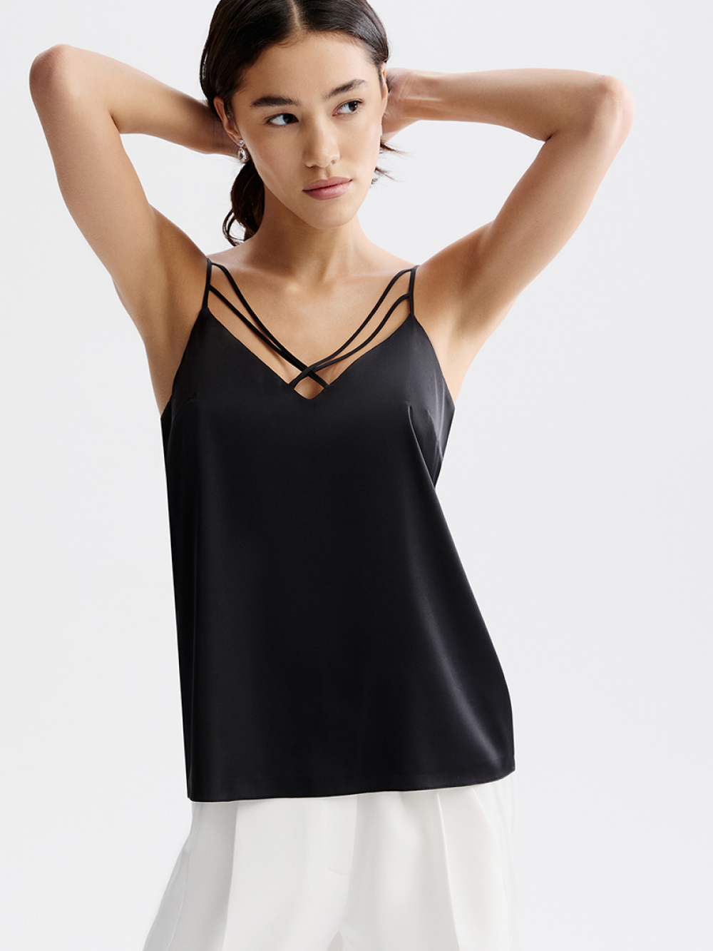 картинка топ с шёлком от магазина truered.ru (ex-SOLO·U)