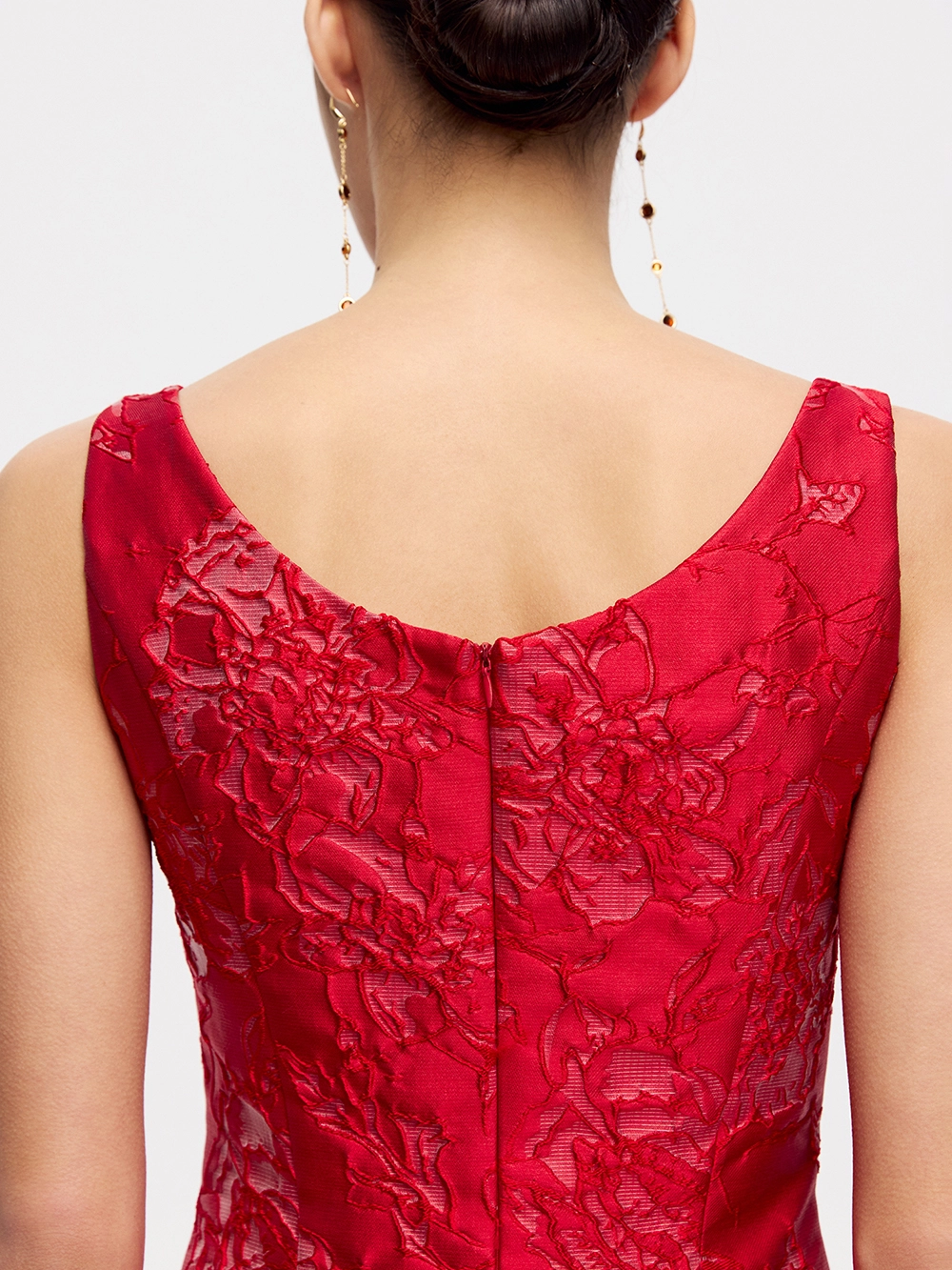 картинка платье из фактурной тафты от магазина truered.ru (ex-SOLO·U)