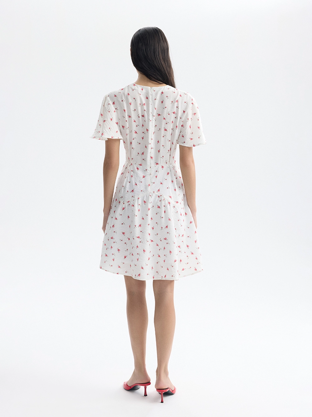 картинка платье мини из вискозы от магазина truered.ru (ex-SOLO·U)