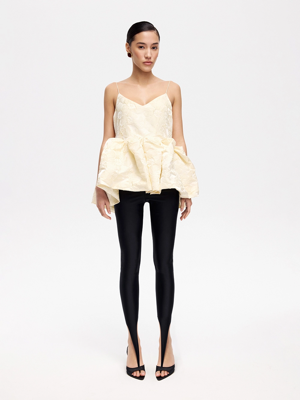 картинка топ от магазина truered.ru (ex-SOLO·U)