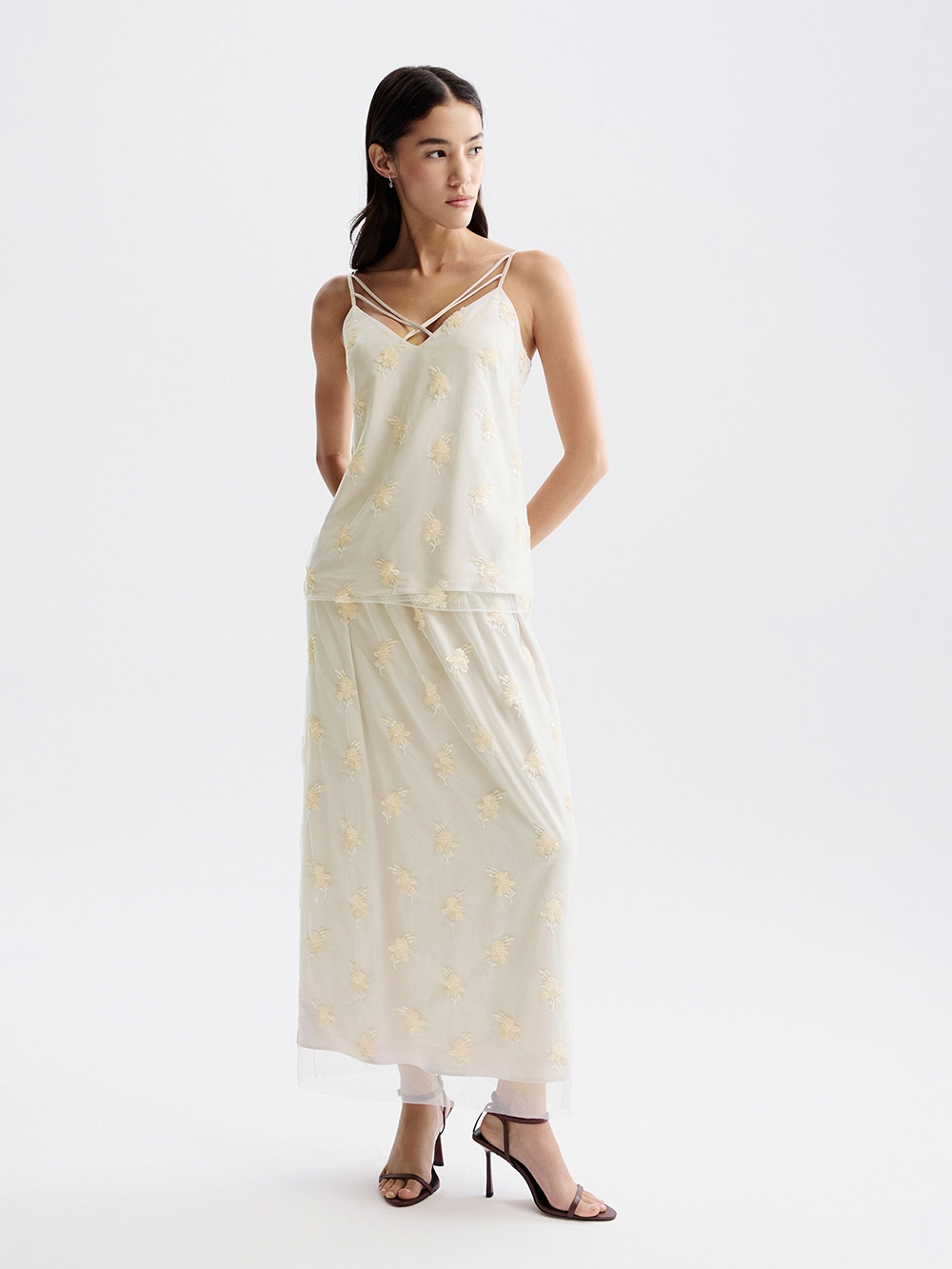 картинка топ от магазина truered.ru (ex-SOLO·U)