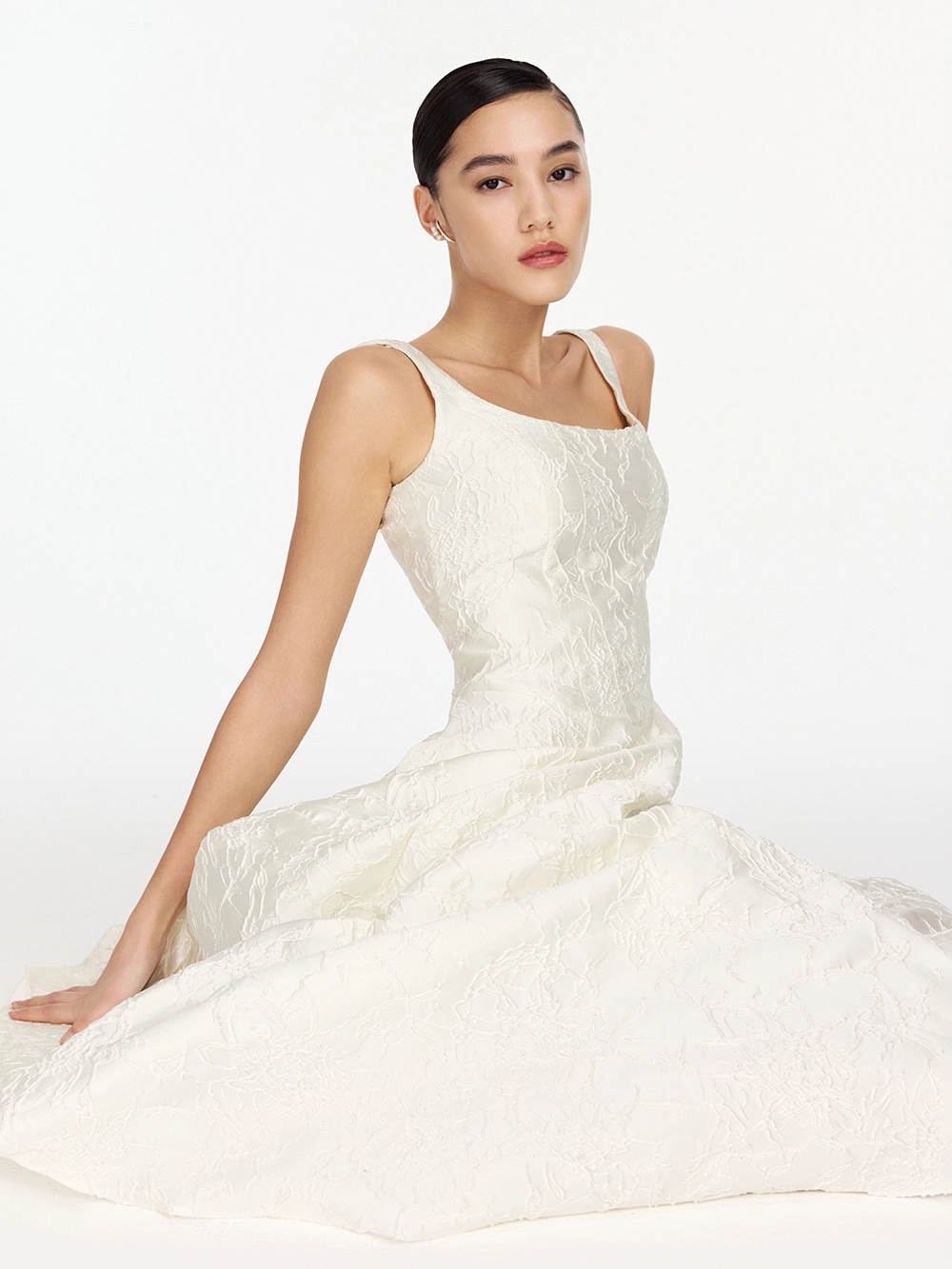 картинка платье из фактурной тафты от магазина truered.ru (ex-SOLO·U)