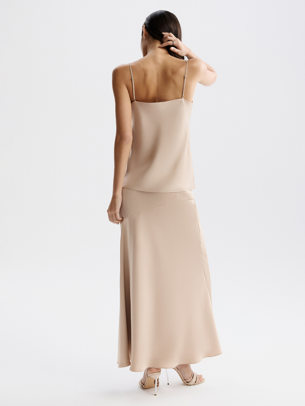 картинка топ с шёлком от магазина truered.ru (ex-SOLO·U)