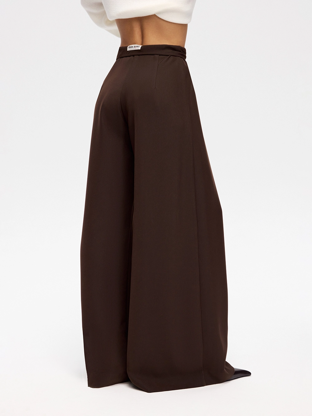 картинка брюки-палаццо со встречной складкой от магазина truered.ru (ex-SOLO·U)