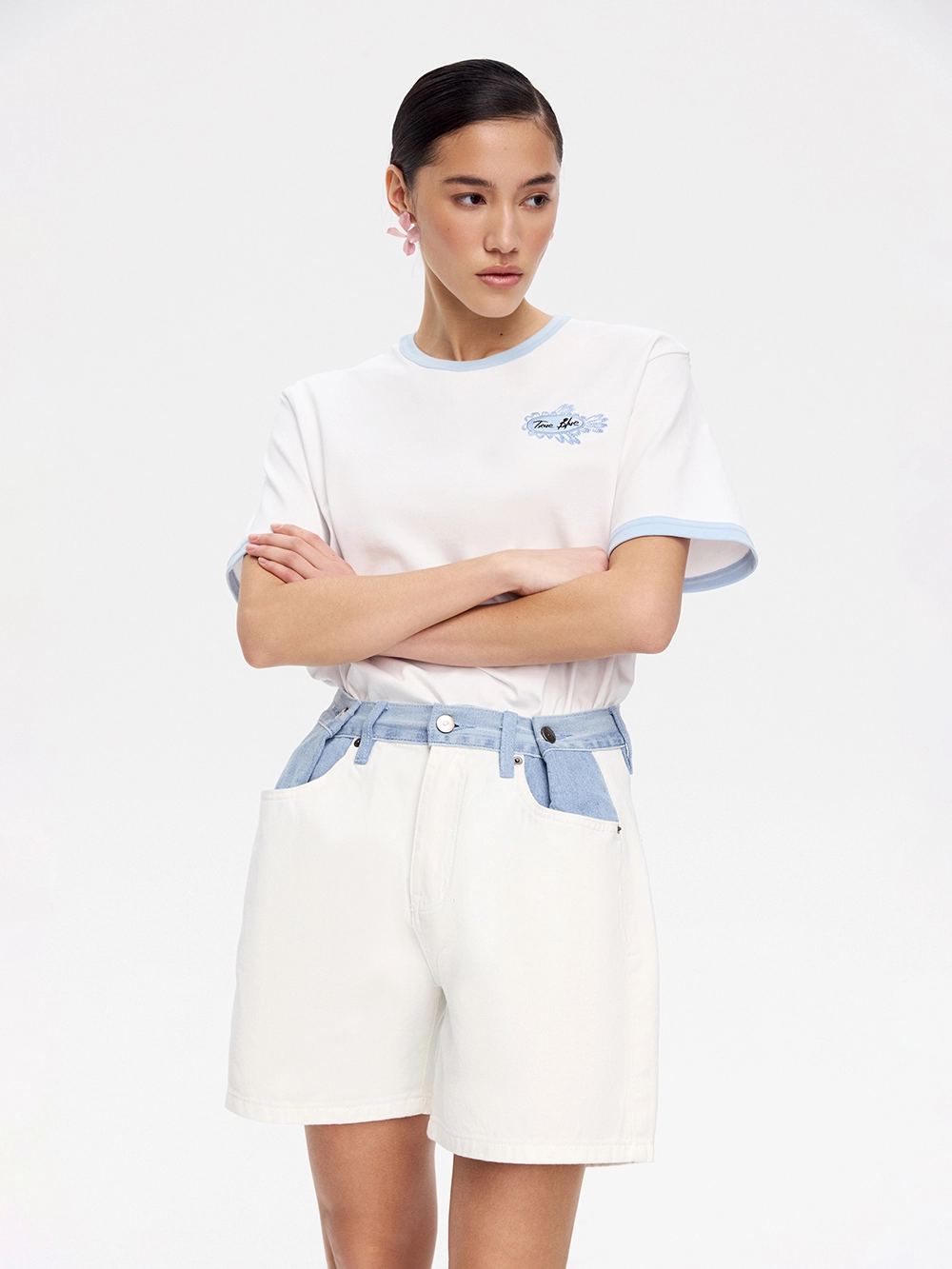 картинка шорты с контрастным поясом от магазина truered.ru (ex-SOLO·U)