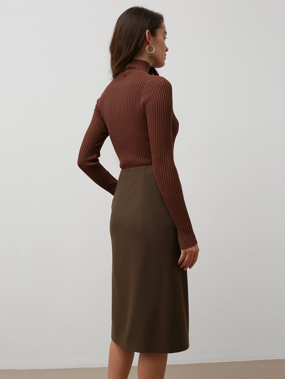 картинка юбка прямая на пуговицах от магазина truered.ru (ex-SOLO·U)