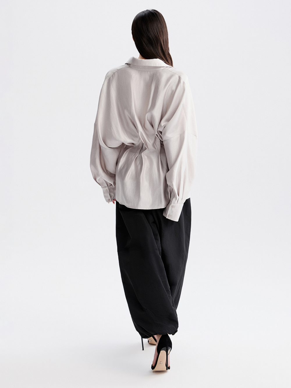 картинка блузка из тафты с защипами от магазина truered.ru (ex-SOLO·U)